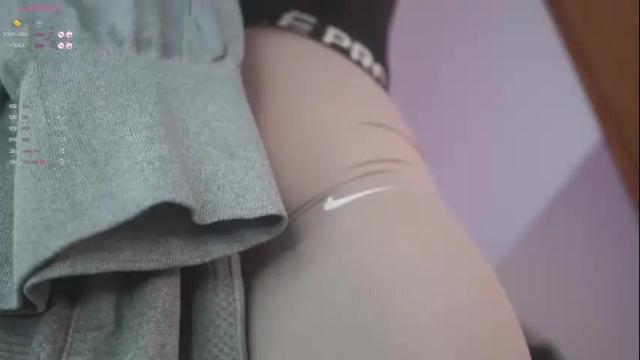 Image 6 of mia_coliin Stream on Chaturbate on 1 month ago