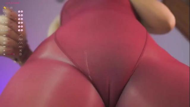 Image 11 of mia_coliin Stream on Chaturbate on 1 month ago