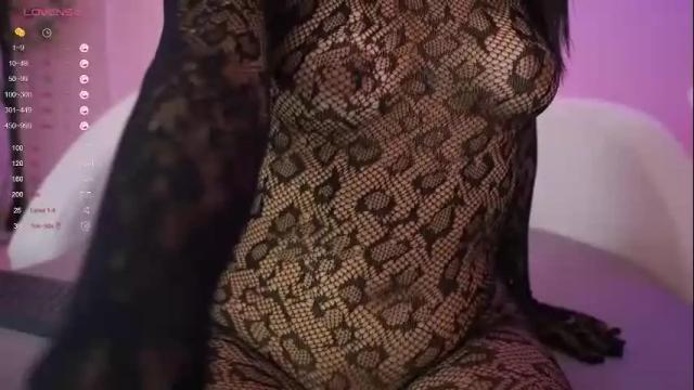 Image 10 of mia_coliin Stream on Chaturbate on 12 days ago