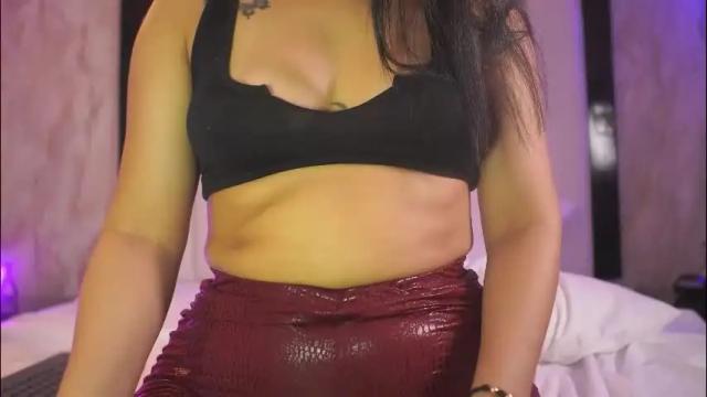 Image 10 of mia_coliin Stream on Chaturbate on 18 days ago