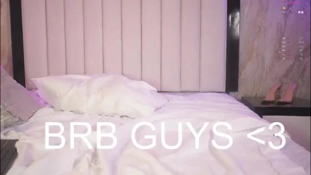 Image 3 of mia_coliin Stream on Chaturbate on 17 days ago