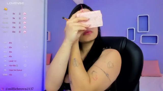 Image 2 of mia_collins21 Stream on Chaturbate on 12 months ago