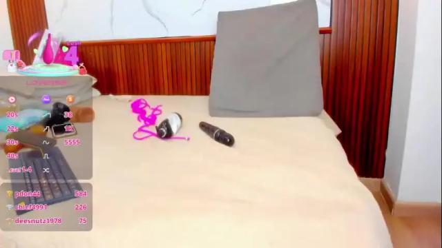 Image 6 of mia_conde1_ Stream on Chaturbate on 1 month ago