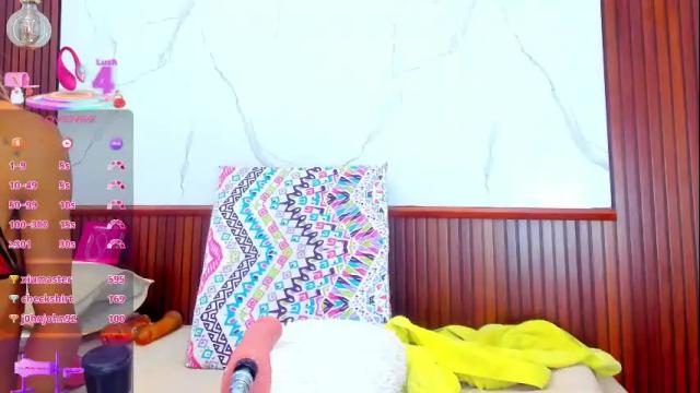 Image 2 of mia_conde1_ Stream on Chaturbate on 26 days ago
