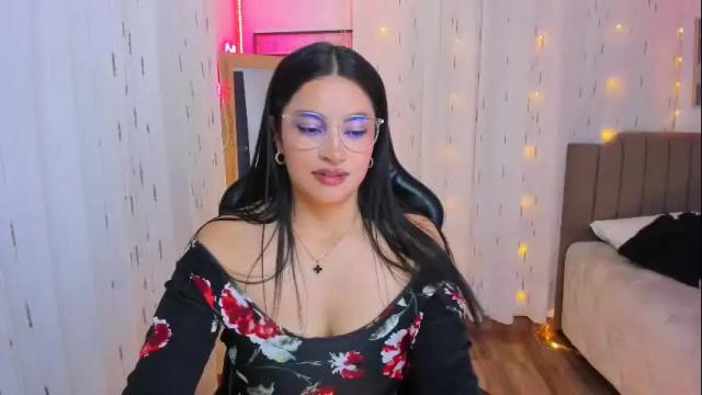 Image 8 of mia_dahdal Stream on Chaturbate on 8 months ago