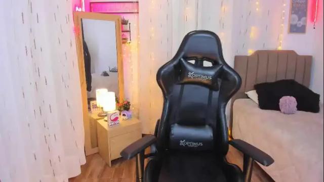 Image 8 of mia_dahdal Stream on Chaturbate on 8 months ago