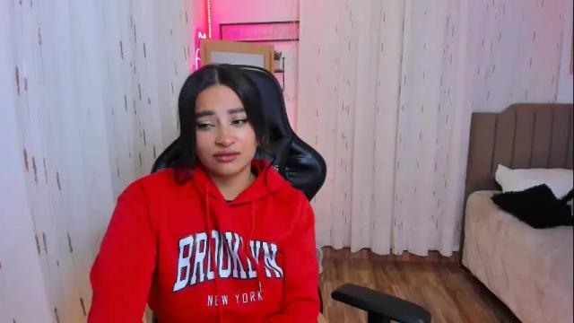 Image 7 of mia_dahdal Stream on Chaturbate on 7 months ago