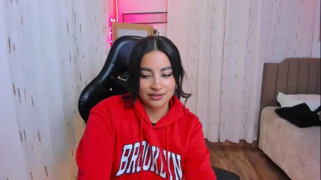 Image 8 of mia_dahdal Stream on Chaturbate on 7 months ago