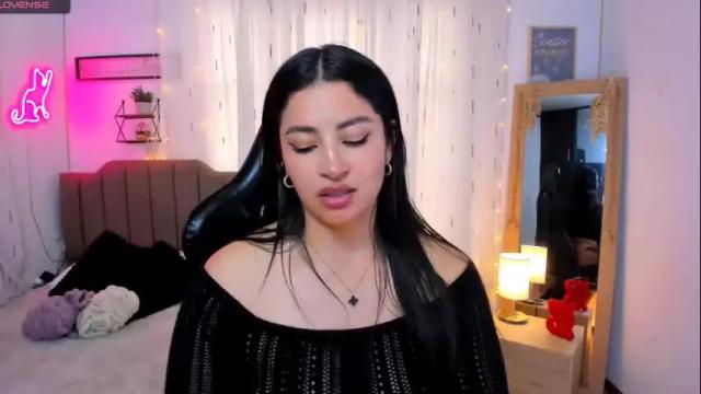 Image 11 of mia_dahdal Stream on Chaturbate on 7 months ago