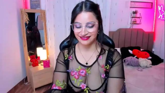 Image 8 of mia_dahdal Stream on Chaturbate on 6 months ago
