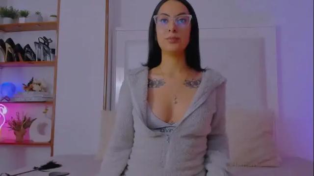 Image 6 of mia_daniellshot Stream on Chaturbate on 3 months ago