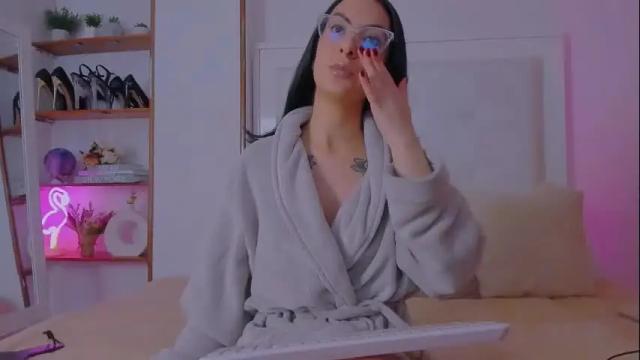 Thumbnail 1, mia_daniellshot's Stream at Chaturbate, 2 months ago