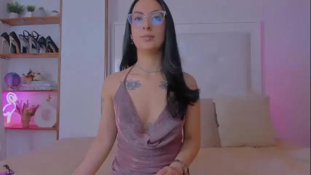 Image 7 of mia_daniellshot Stream on Chaturbate on 2 months ago