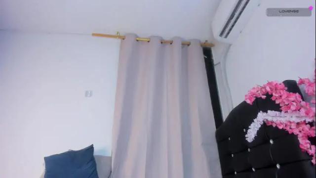 Image 10 of mia_depp Stream on Chaturbate on 3 days ago