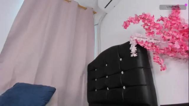 Image 10 of mia_depp Stream on Chaturbate on 2 months ago