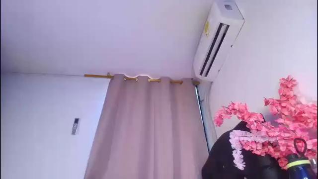 Image 6 of mia_depp Stream on Chaturbate on 1 month ago