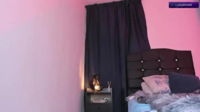 Image 11 of mia_devil_24 Stream on Chaturbate on 21 months ago