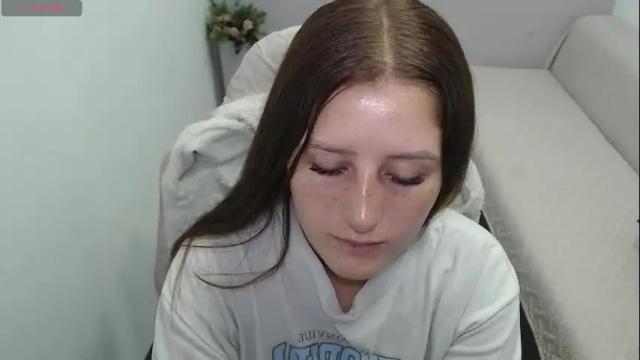 Image 2 of mia_diaz1 Stream on Chaturbate on 24 days ago