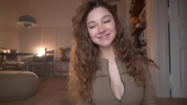 Thumbnail 1, mia_elfie's Stream at Chaturbate, 4 months ago