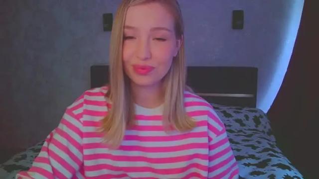 Thumbnail 3, mia_fleur_'s Stream at Chaturbate, 22 months ago