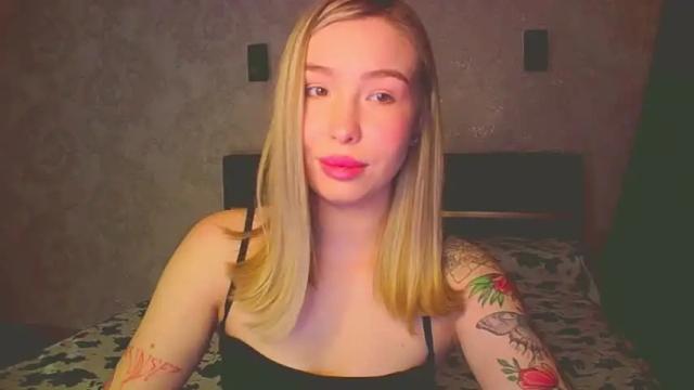 Thumbnail 2, mia_fleur_'s Stream at Chaturbate, 21 months ago