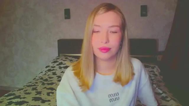 Image 3 of mia_fleur_ Stream on Chaturbate on 21 months ago