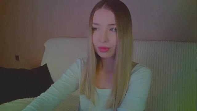 Image 7 of mia_fleur_ Stream on Chaturbate on 8 months ago