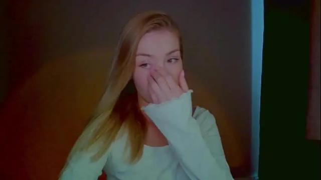 Image 3 of mia_fleur_ Stream on Chaturbate on 7 months ago