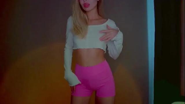 Image 4 of mia_fleur_ Stream on Chaturbate on 7 months ago