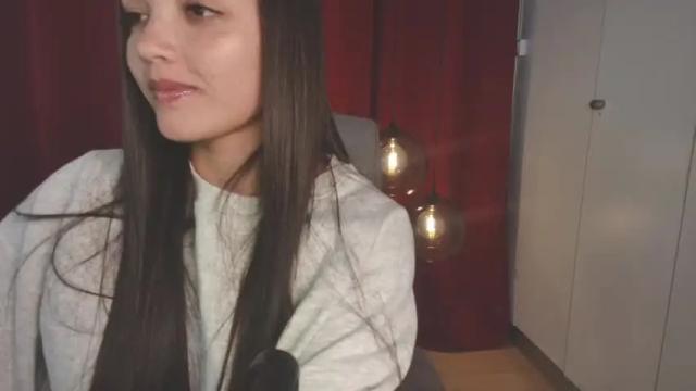 Image 2 of mia_freckles_ Stream on Chaturbate on 19 months ago
