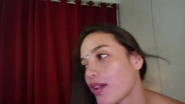 Image 2 of mia_freckles_ Stream on Chaturbate on 19 months ago