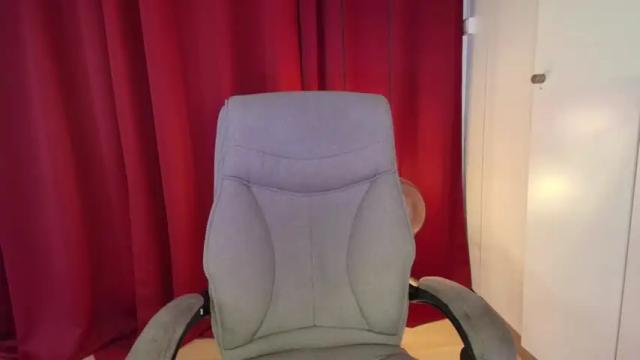 Image 10 of mia_freckles_ Stream on Chaturbate on 19 months ago