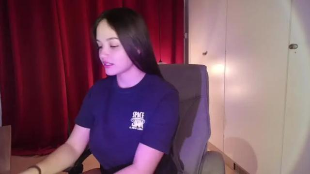 Thumbnail 1, mia_freckles_'s Stream at Chaturbate, 18 months ago
