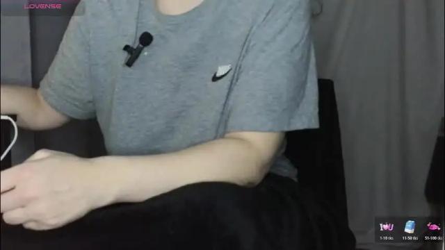 Image 12 of mia_g0ld Stream on Chaturbate on 13 days ago