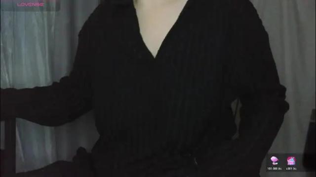 Image 12 of mia_g0ld Stream on Chaturbate on 11 days ago