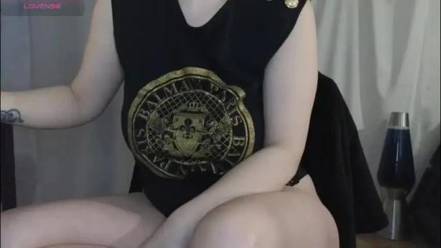 Image 8 of mia_g0ld Stream on Chaturbate on 10 days ago