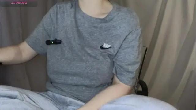 Image 11 of mia_g0ld Stream on Chaturbate on 8 days ago