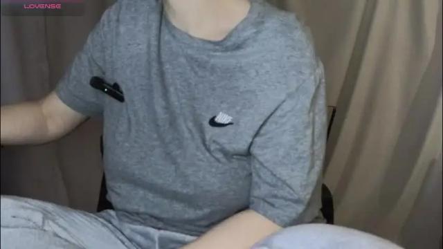 Image 4 of mia_g0ld Stream on Chaturbate on 8 days ago