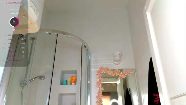 Image 4 of mia_g_ Stream on Chaturbate on 1 month ago