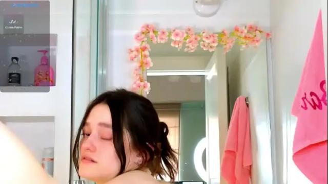 Image 4 of mia_g_ Stream on Chaturbate on 3 days ago