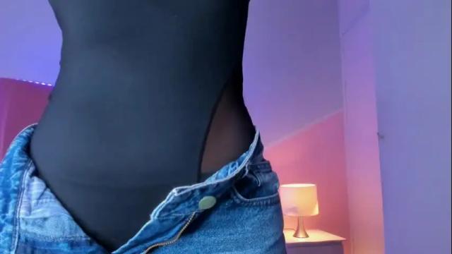 Image 3 of mia_greco_ Stream on Chaturbate on 1 month ago