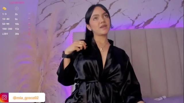 Image 2 of mia_greco_ Stream on Chaturbate on 7 days ago