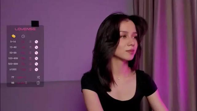 Image 4 of mia_hetty Stream on Chaturbate on 2 months ago