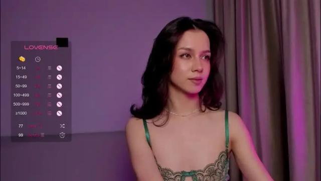 Image 10 of mia_hetty Stream on Chaturbate on 24 days ago