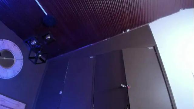 Image 2 of mia_jagger Stream on Chaturbate on 1 month ago