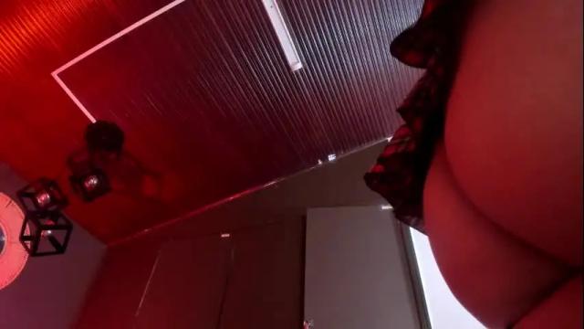 Image 8 of mia_jagger Stream on Chaturbate on 1 month ago