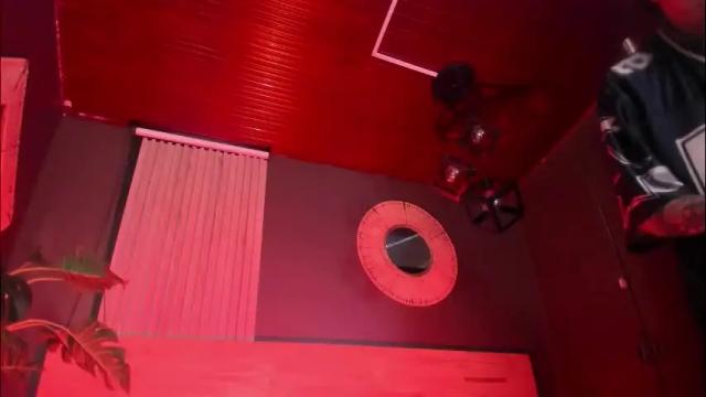 Image 11 of mia_jagger Stream on Chaturbate on 26 days ago