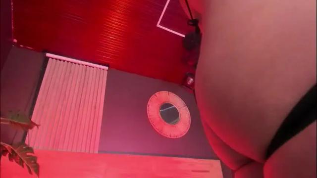 Image 11 of mia_jagger Stream on Chaturbate on 23 days ago