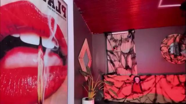 Image 4 of mia_jagger Stream on Chaturbate on 1 day ago