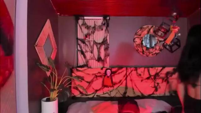 Image 7 of mia_jagger Stream on Chaturbate on 1 day ago